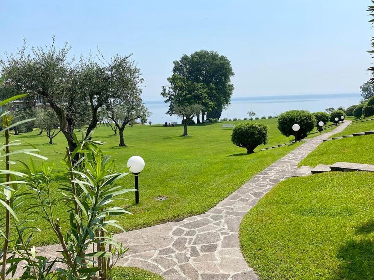 On The Beach Lake View Manerba del Garda Kültér fotó